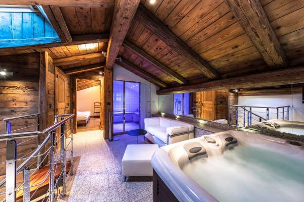 chambre avec jacuzzi privatif en haute-savoie, les servages d'armelle
