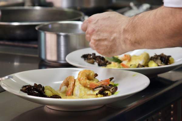 Cuisine maison préparé par notre chef Pascal Flécheau